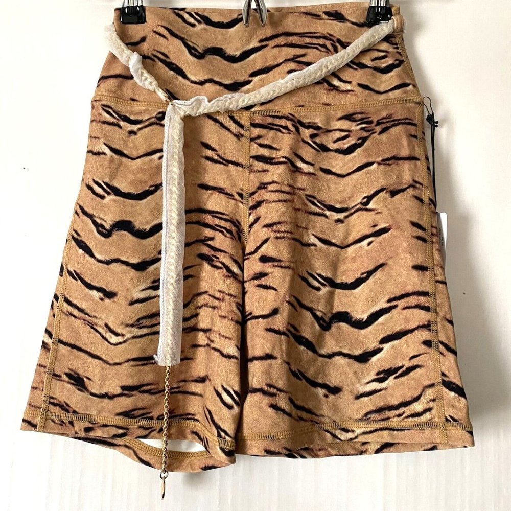 WeWoreWhat High Rise Chain Belt Biker Shorts Sz S Tan Animal Print NWT $88 - Picture 2 of 7
